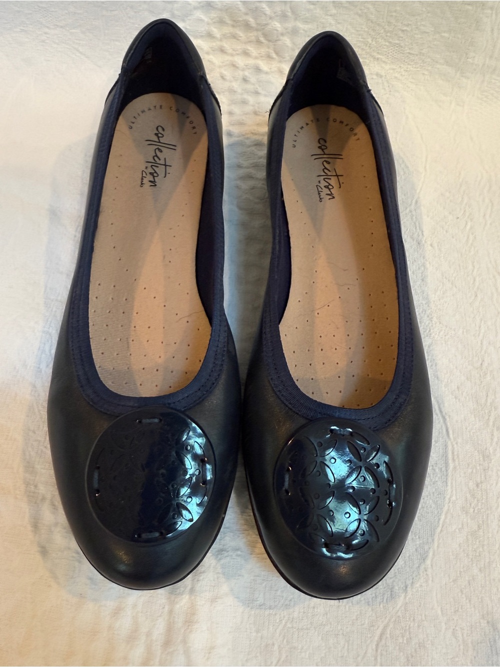 New Collection Clarks Gracelin Lola Ballet Flats Navy Leather 7.5 Medallion